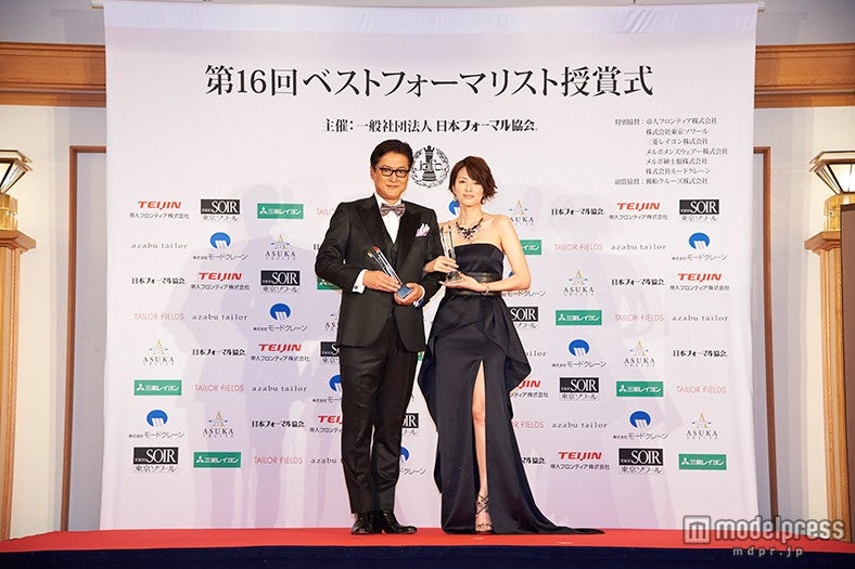 陣内孝則、吉瀬美智子（C）日本フォーマル協会