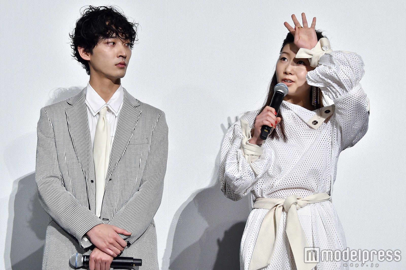 上杉柊平、土居志央梨 （C）モデルプレス