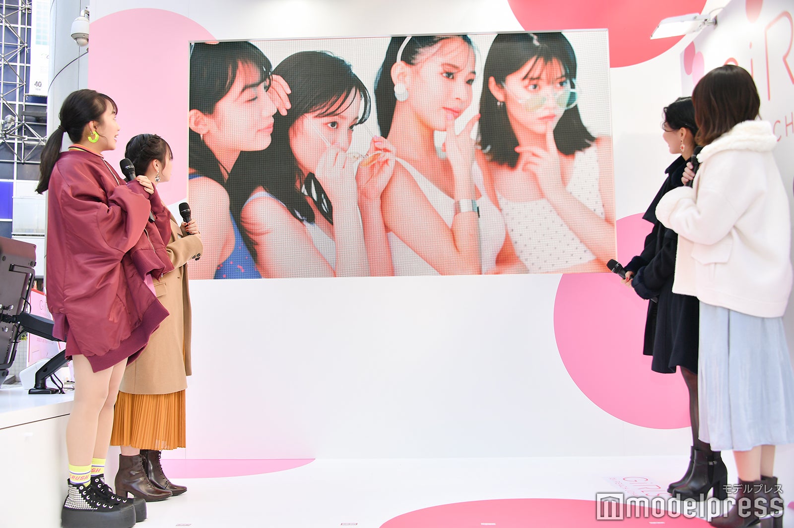 （左から）黒木ひかり、今泉佑唯、ミチ、中野恵那（C）モデルプレス