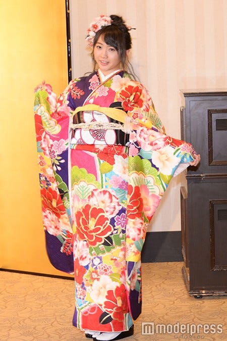 木崎ゆりあ(C)モデルプレス