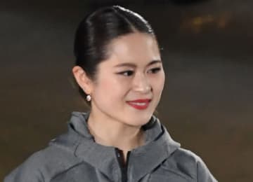 坂本花織が涙の銀 「今すぐにでもハグしたい」平昌、北京を戦った宮原知子さん、樋口新葉もねぎらい「胸張って」「本当に尊敬」