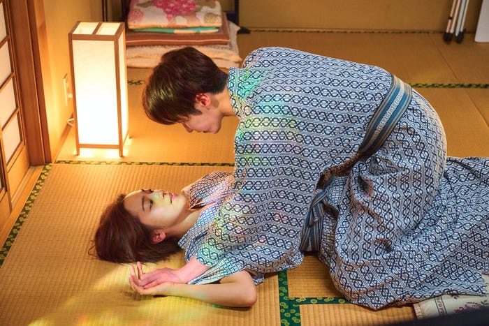 中村アン、渡辺翔太「青島くんはいじわる」第4話より(C)テレビ朝日