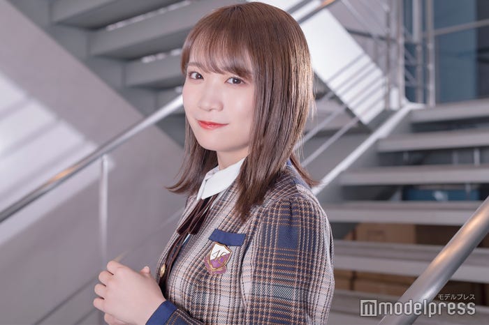 秋元真夏(C)モデルプレス