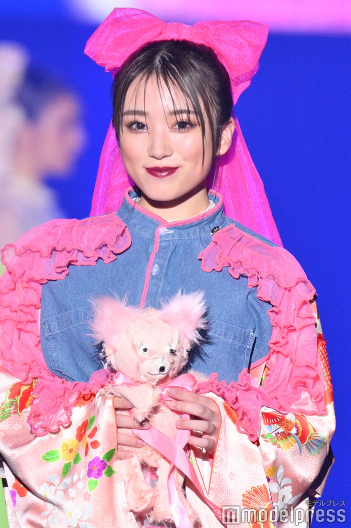 矢吹奈子(C)モデルプレス