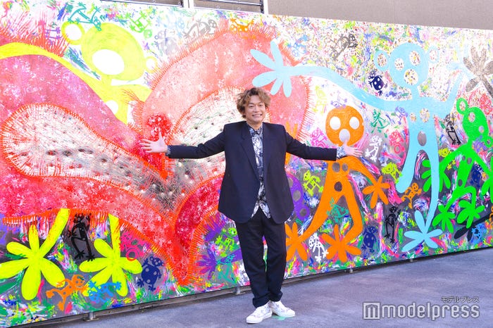 香取慎吾が巨大壁画アートを制作(C)モデルプレス