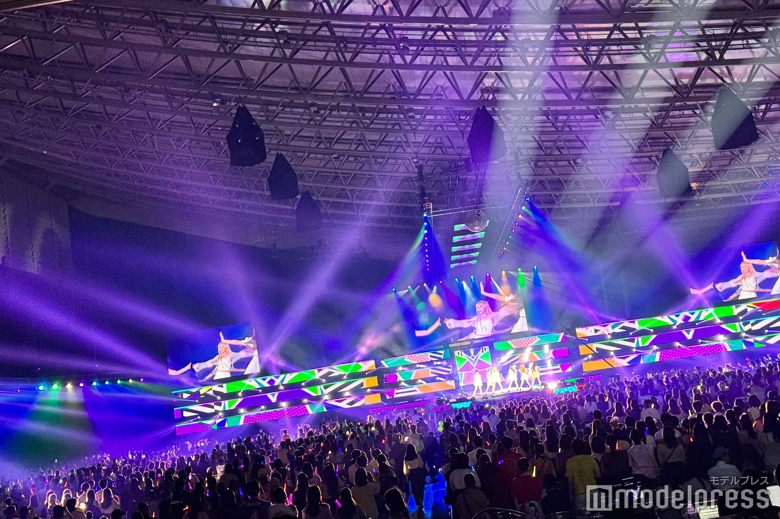 「Rakuten GirlsAward 2023 AUTUMN／WINTER」内観（C）モデルプレス