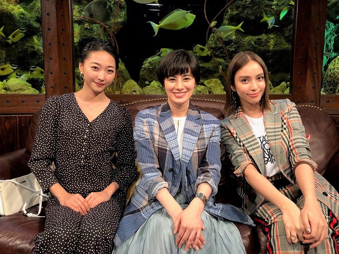 (左から)畠山愛理、ホラン千秋、滝沢カレン(C)カンテレ
