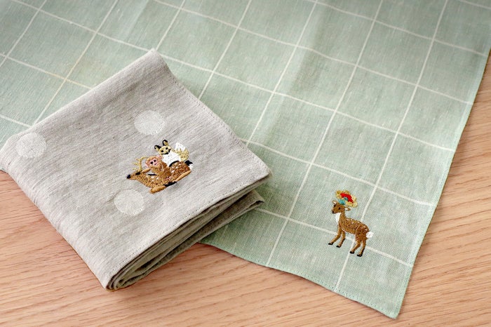 刺繍サービス（同店限定品）／画像提供：中川政七商店
