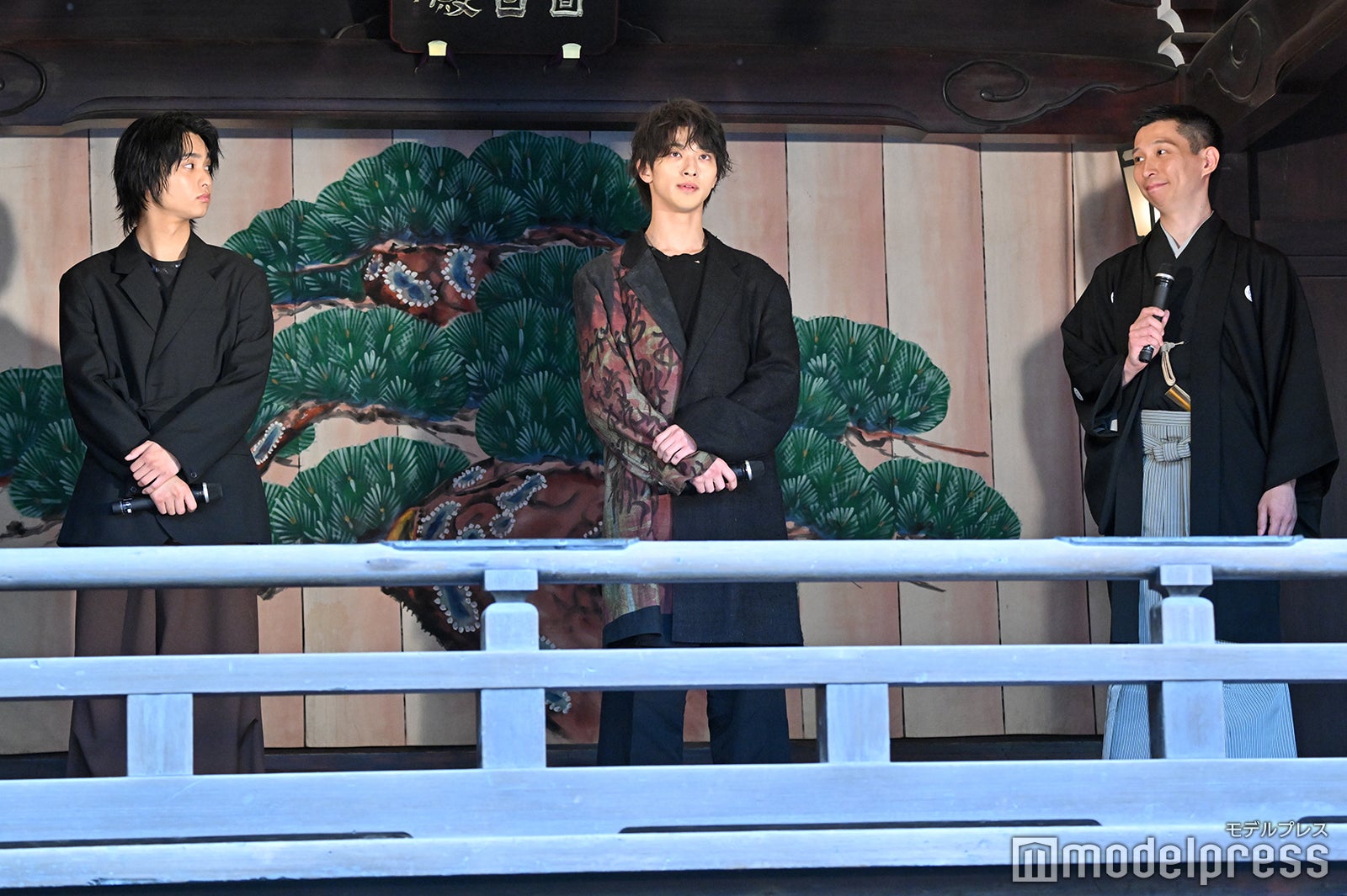 （左から）奥平大兼、横浜流星、塩津圭介（C）モデルプレス