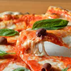 NY発カジュアルイタリアン「セラフィーナ」西日本1号店がオープン/名物の窯焼きピザ/画像提供:ノバレーゼ【モデルプレス】