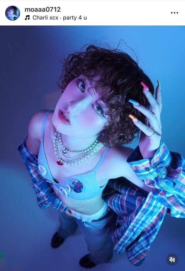 人気タレントの美人娘、渡辺直美の東京ドーム公演に出演していた ほっそりウエストの衣装姿も披露「びっくり」「才能すごい」の声