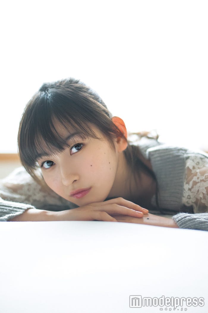 植村あかり(Juice=Juice)/(C)細居幸次郎/「週刊ヤングジャンプ10号」(2016年2月4日発売)より