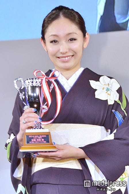 昨年に引き続き、「ネイルクイーン2014」連続受賞となった安藤美姫【モデルプレス】