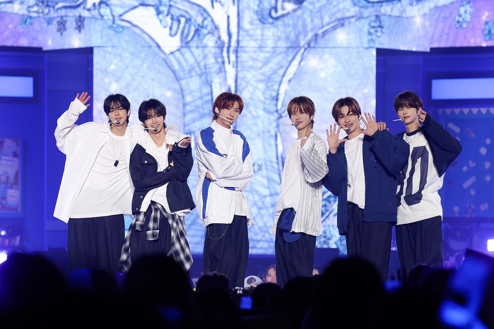 TWS（P）＆（C）PLEDIS Entertainment