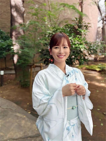 皆藤愛子、涼やかなあやめ柄の浴衣姿に反響「めちゃくちゃ綺麗」「一緒に歩きたい」