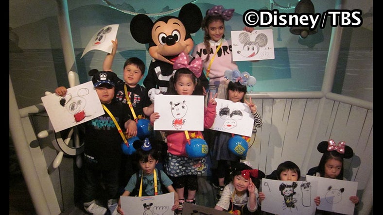 園児たちとディズニーランドを満喫