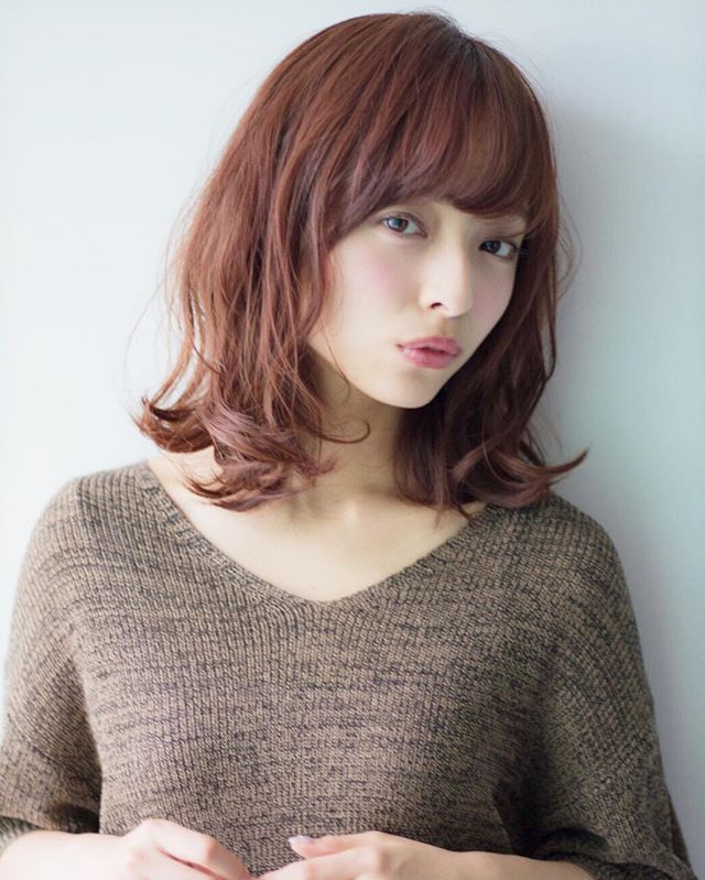 黒髪から染めるのにおすすめの髪色16選 簡単に垢抜けする染まりやすいヘアカラー集 モデルプレス 黒髪から染めるのにおすすめの髪色16選 簡単に垢抜けする染まりやすいヘアカラー集 モデルプレス