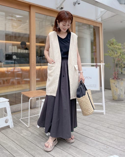 DOORS　リバーシブルスカート　黒　夏　コーデ