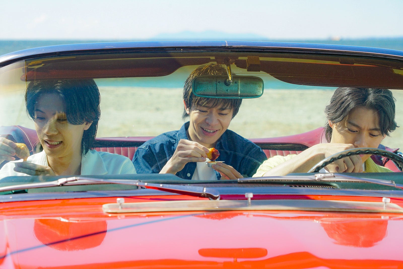 Number_i「たっぷりいこうぜ！海」篇メイキングカット（提供写真）