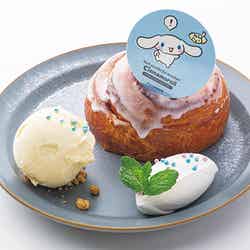 シナモンのシナモンロール900円(税込)(提供画像)