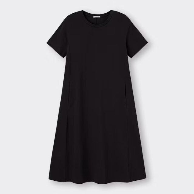 GU　ワンピース　フレアミディワンピース