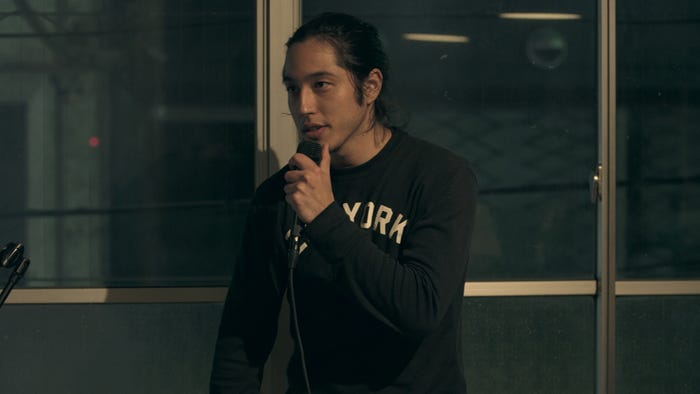 スタンドアップコメディを披露する快「TERRACE HOUSE TOKYO 2019-2020」35th WEEK(C)フジテレビ/イースト・エンタテインメント