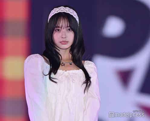 「今日好き」小國舞羽、レースタイツ×ミニスカで美脚披露 ガーリーな雰囲気纏う【ガルアワ2025AW】