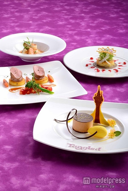 「ベッラヴィスタ・ラウンジ」ランチコース（C）Disney