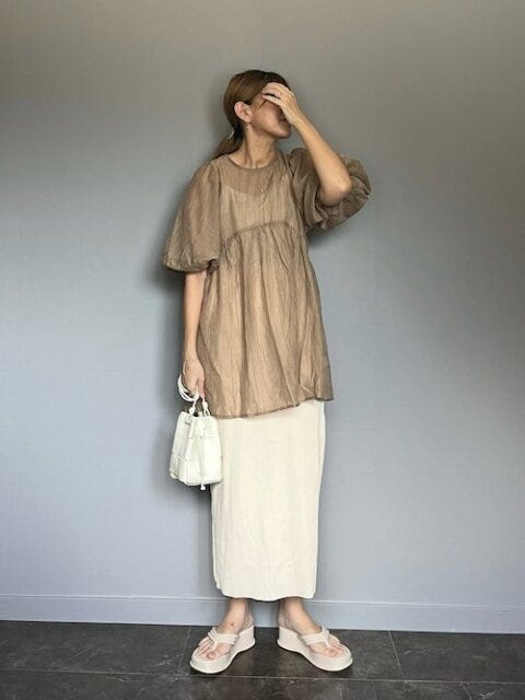 シアートップス　コーデ　夏