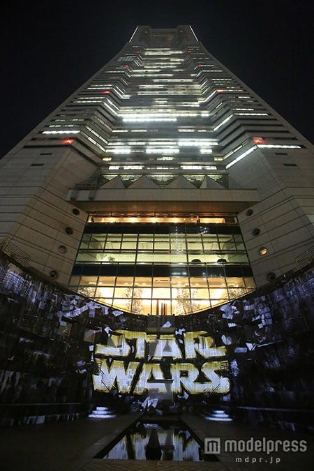 プロジェクションマッピング「スター・ウォーズ 果てしなき銀河の旅」(C)&TM lucasfilm Ltd.