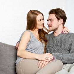 女性が「ムラっとした」時だけに見せる4つのサインとは?