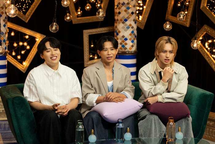 池田直人、小田切ヒロ、小島健「エイジレスボーイズ」(C)AbemaTV, Inc.
