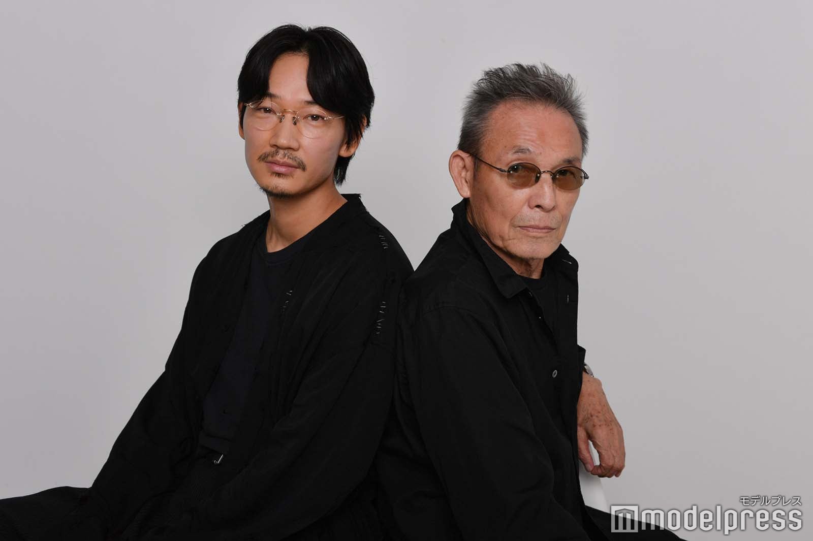 綾野剛「僕の片思いが届いた瞬間」写真家・操上和美氏との“血肉