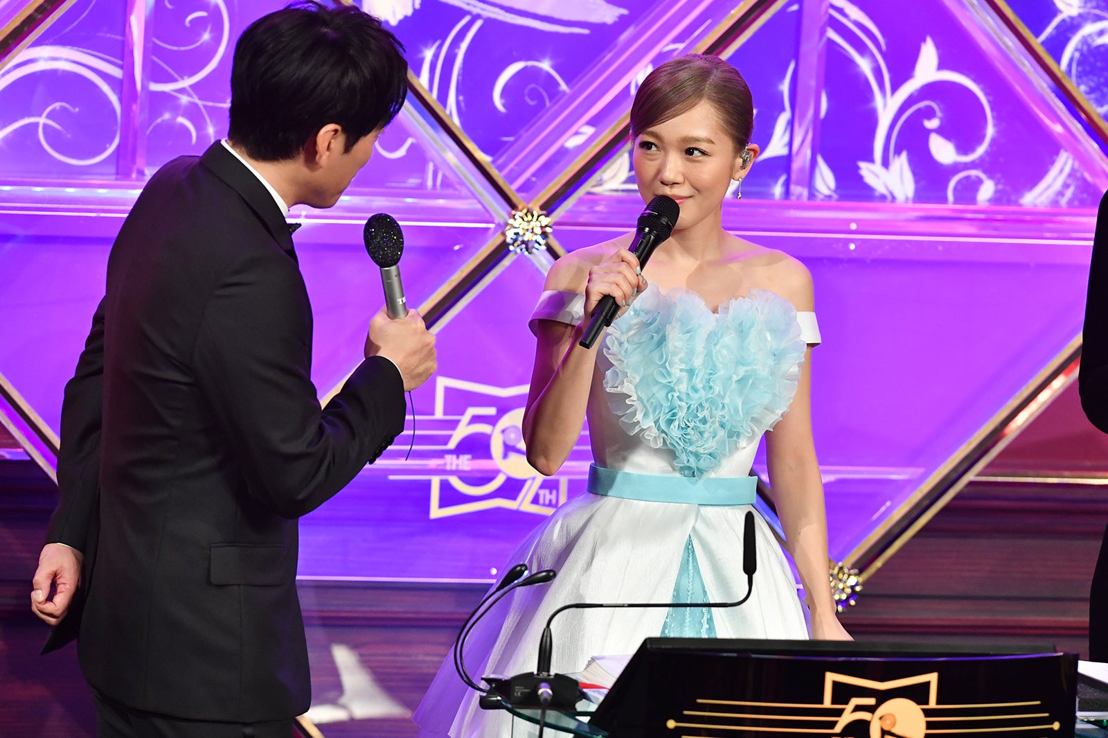 安住紳一郎アナ、西野カナ （C）モデルプレス