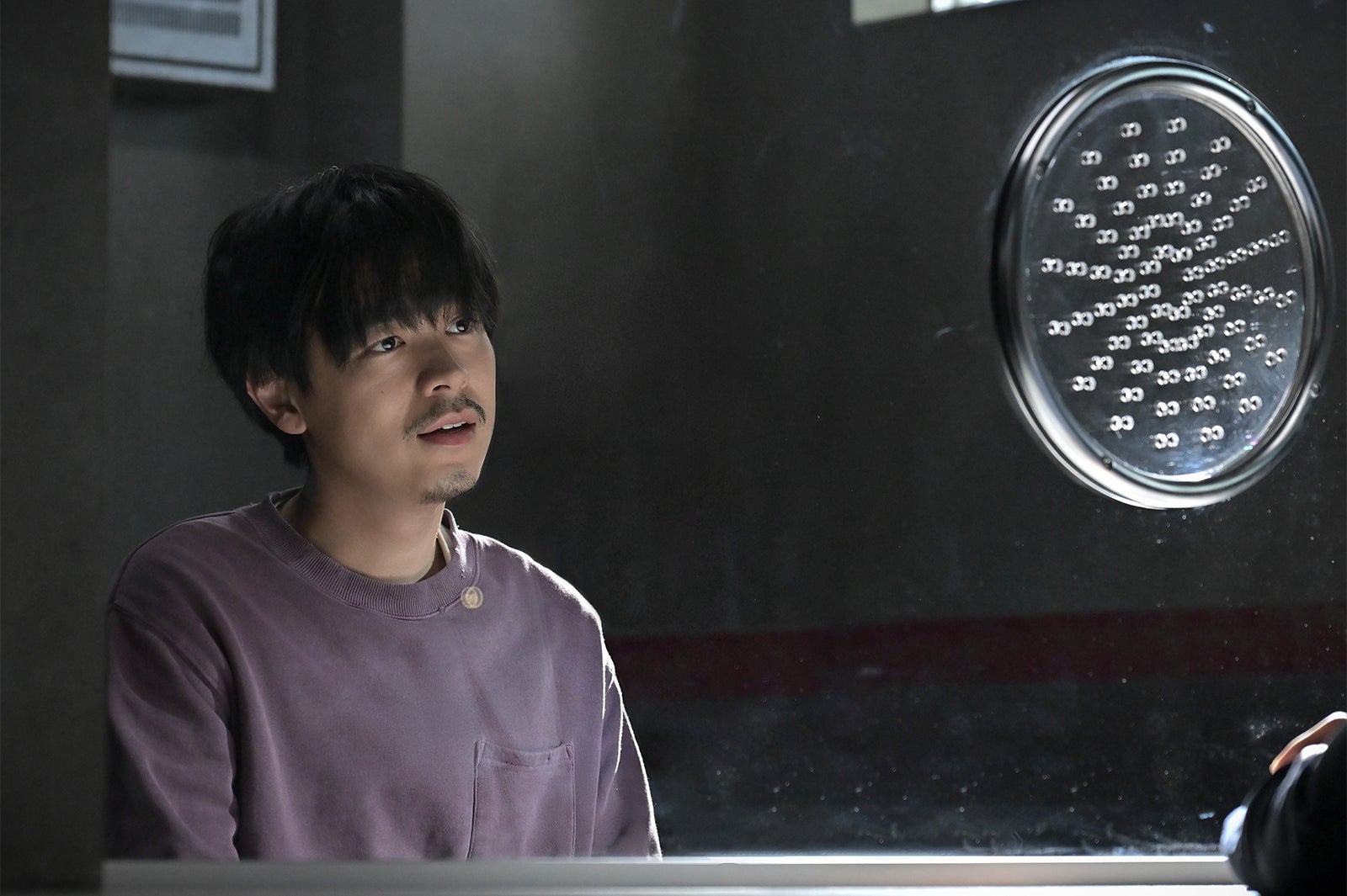 成田凌「クジャクのダンス、誰が見た？」第6話（C）TBS