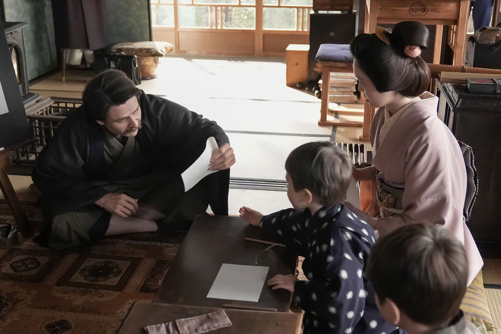 トミー・バストウ、高石あかりら「ばけばけ」第116話（C）NHK