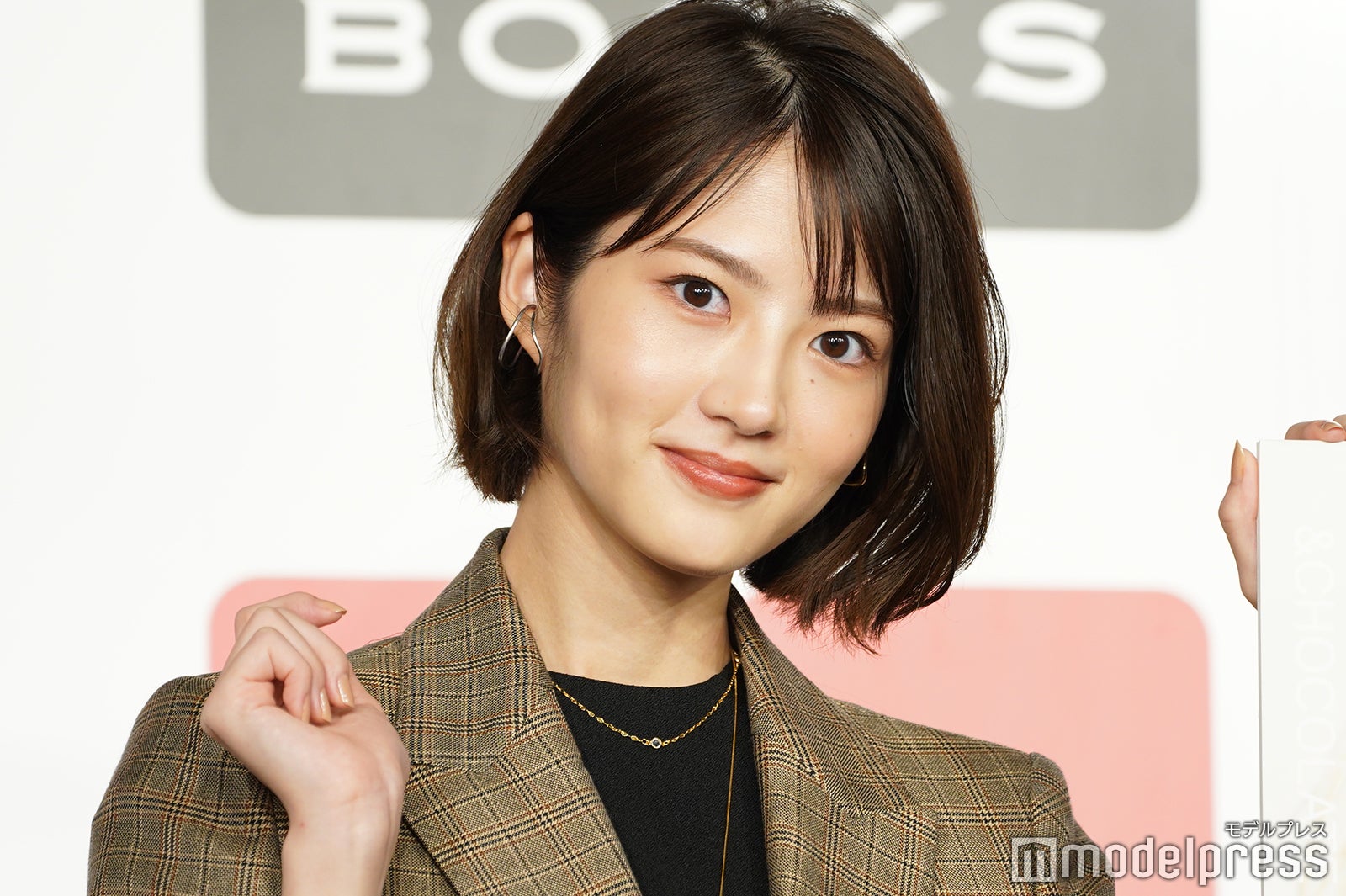 若月佑美、美ヒップあらわなSEXYショットは「驚くほどすっぴん」美腹筋のトレーニング方法も明かす - モデルプレス