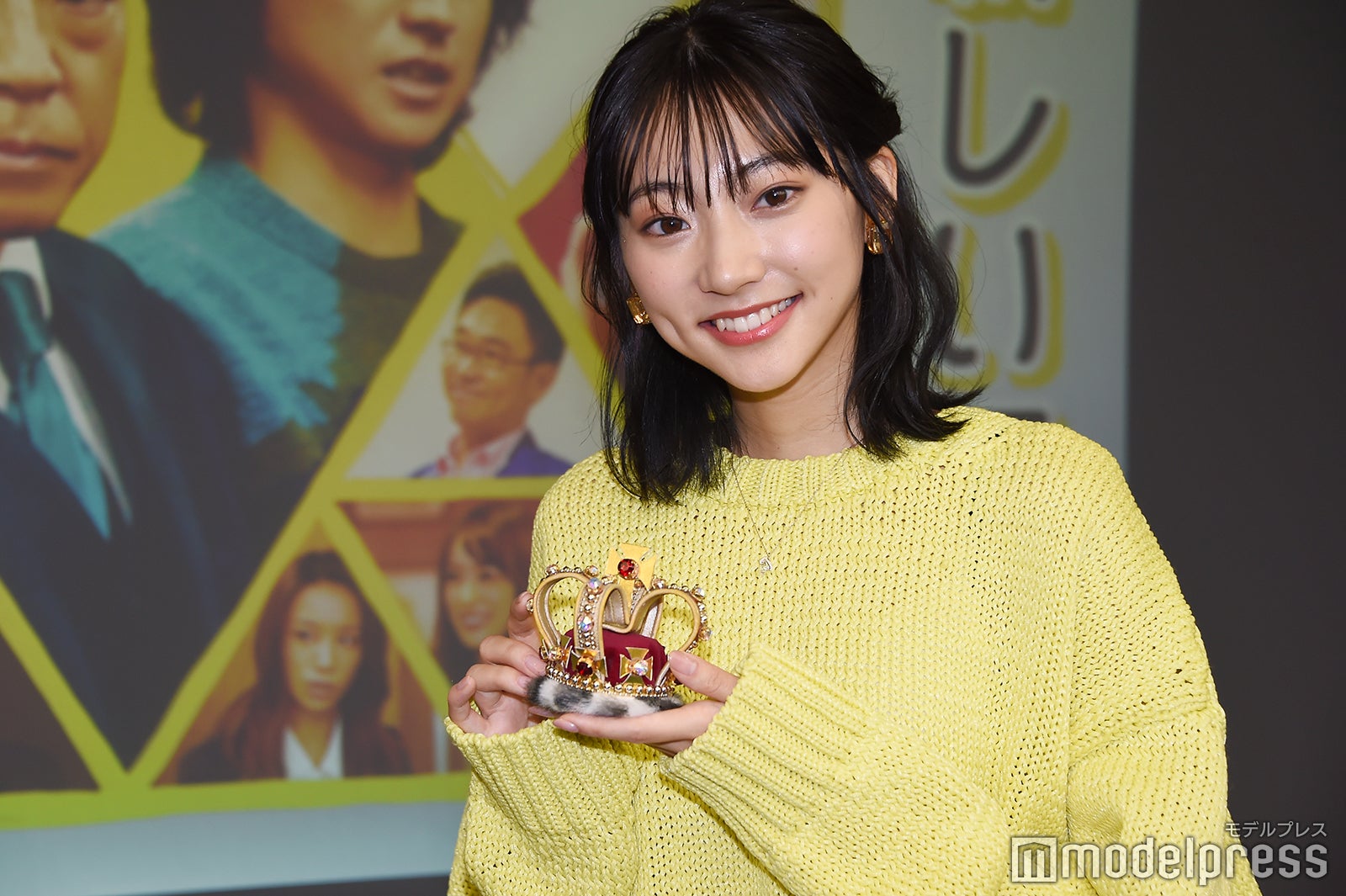 武田玲奈 超ミニスカナース服で飛び降り 爆走 同世代女優の中で抜きん出た存在 と監督絶賛 新しい王様 モデルプレス