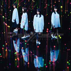 欅坂46「アンビバレント」（8月15日発売）初回仕様限定盤TYPE-B （提供画像）