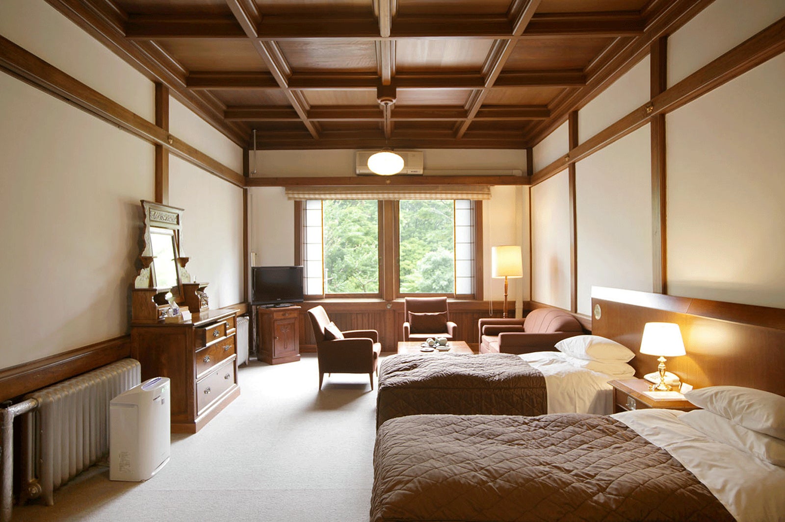 クラシカルなインテリアで落ち着きのある雰囲気に（Photo by T.Chiba）