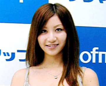 河中あい 長女の中学卒業に「父親2人」元夫俳優も参加 家族集合ショに「いい家族」「素敵」