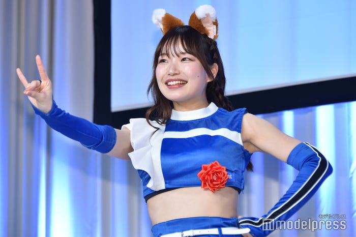 きつねダンスを披露した辻菜穂子 (C)モデルプレス