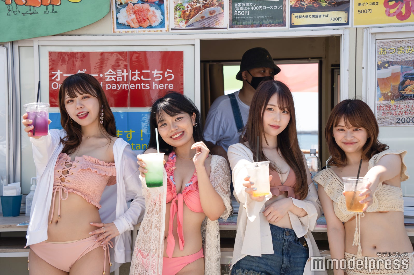 （左から）田中くるみ、谷梨花、脳て、戸塚咲季（C）モデルプレス