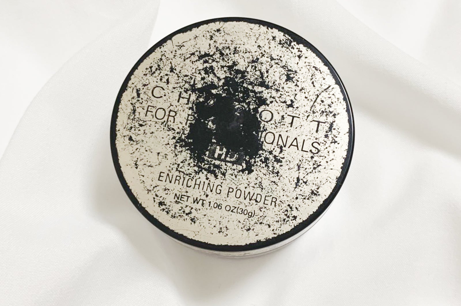 運上弘菜愛用コスメ／【チャコット】フォープロフェッショナルズエンリッチングパウダー773（C）Mercury