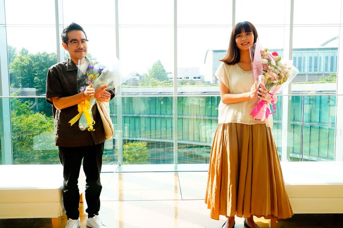 田口トモロヲ、池田エライザ(C)「名建築で昼食を」製作委員会