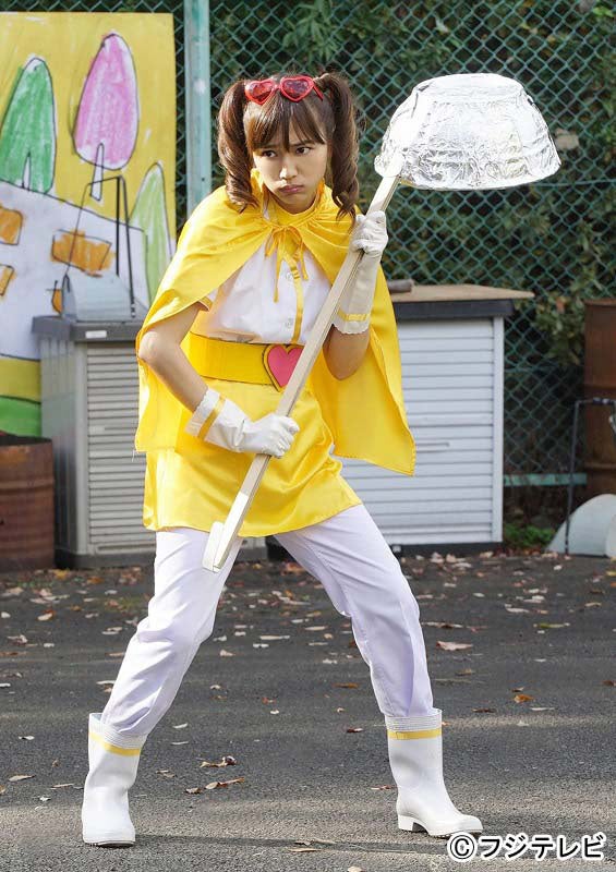 川口春奈のツインテール×コスプレ姿が“最強カワイイ”！スペシャル映像も公開