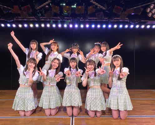 AKB48・17期研究生、18期生募集のサプライズに号泣 柏木由紀が励ましの言葉送る