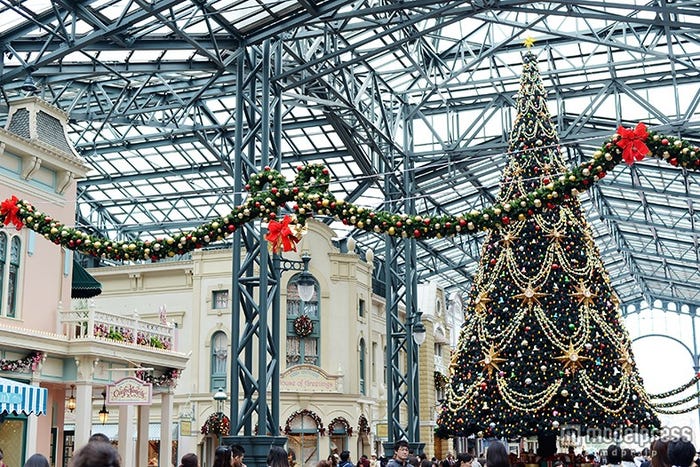 ワールドバザール、クリスマスツリー(TDL)