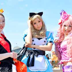 左:ハートの女王(かなめ)、中央:アリス(みかぱん)、右:チェシャ猫(らんたろ)