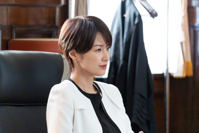 吉瀬美智子「ケイジとケンジ、時々ハンジ。」第2話より(C)テレビ朝日